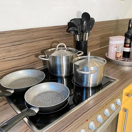 2 Zimmer Apartment, 70 Qm, Max 4 Pers, Private Terasse, 2 Parkplaetze, Internet 250 Mbit Gärtringen Exteriér fotografie