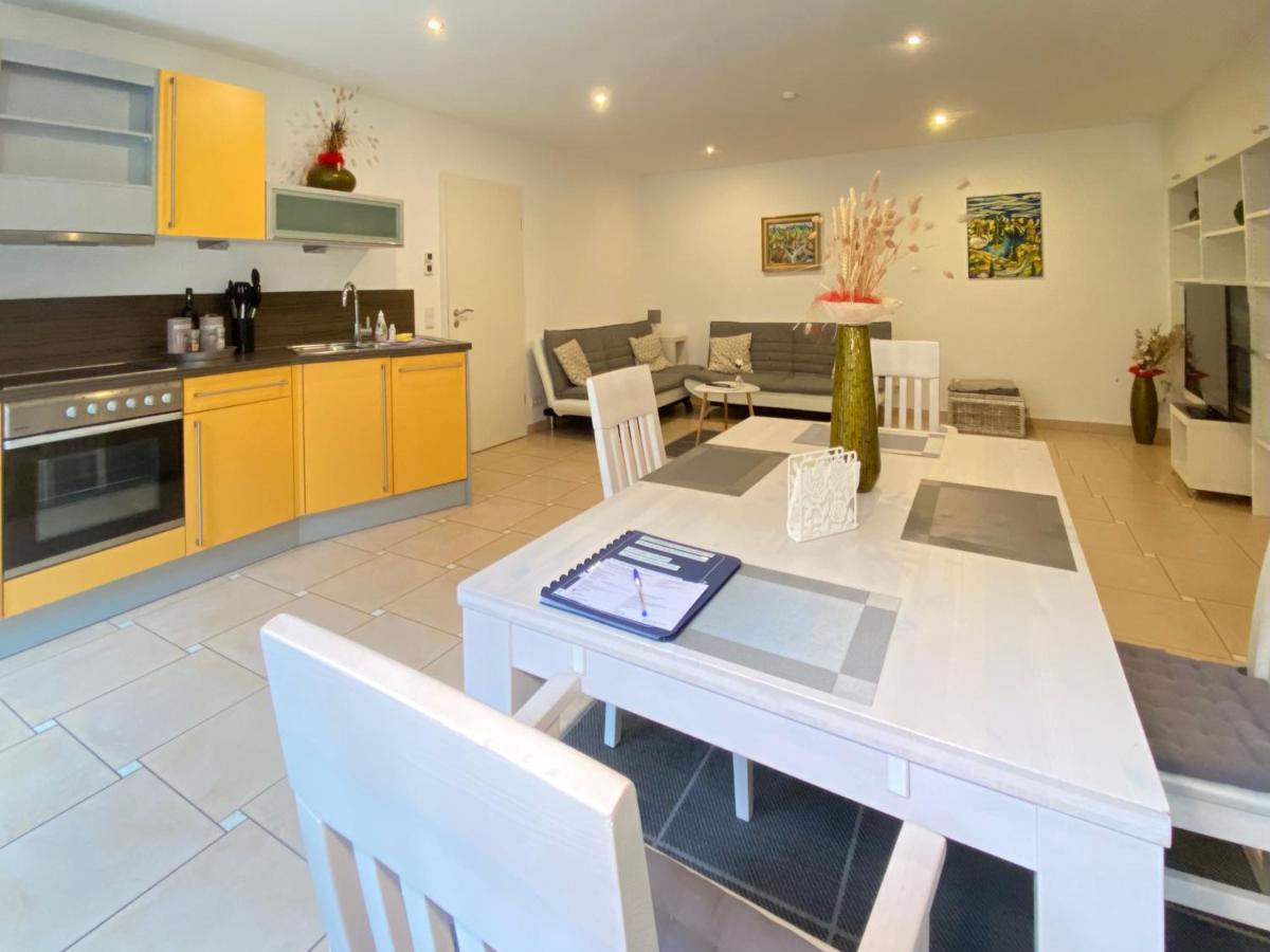 2 Zimmer Apartment, 70 Qm, Max 4 Pers, Private Terasse, 2 Parkplaetze, Internet 250 Mbit Gärtringen Exteriér fotografie